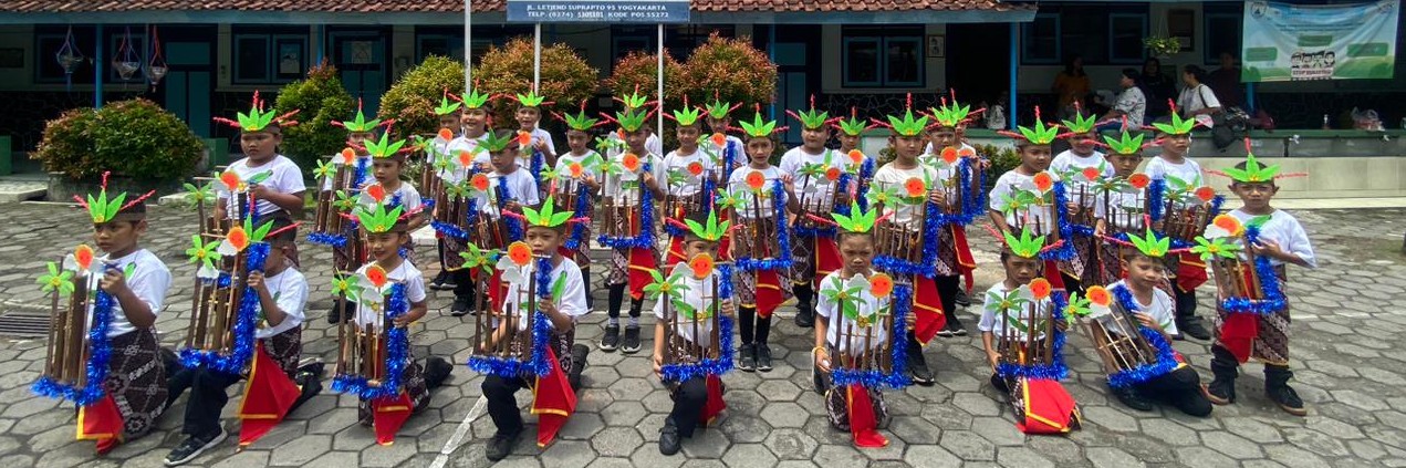 Anggota Angklung SD Kanisius Notoyudan 2025/2026